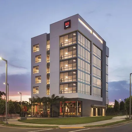 Hotel Radisson Red Miami Airport